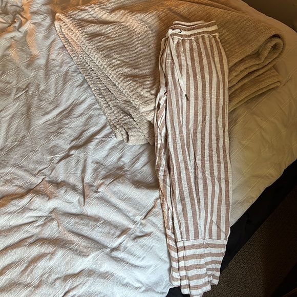 Tribal Jeans XS Trousers Tan and White - worn once! - Picture 3 of 3